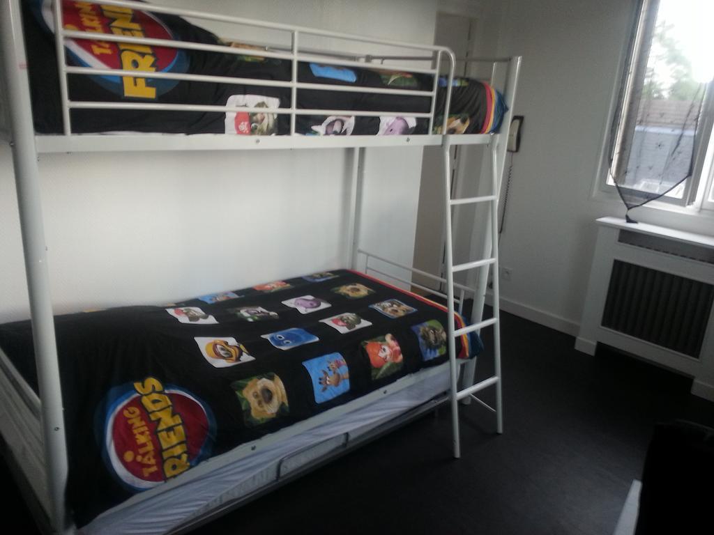 Arcantis Hotel La Residence Cergy Kamer foto